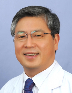 전북대학교병원 제21대 병원장에 임명된 간담췌이식혈관외과 유희철 교수.