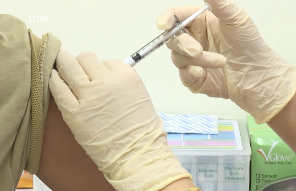 러시아산 코비박(CoviVac) 백신 투약 모습.