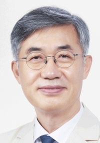 이화성 가톨릭대학교 의무부총장 겸 중앙의료원장