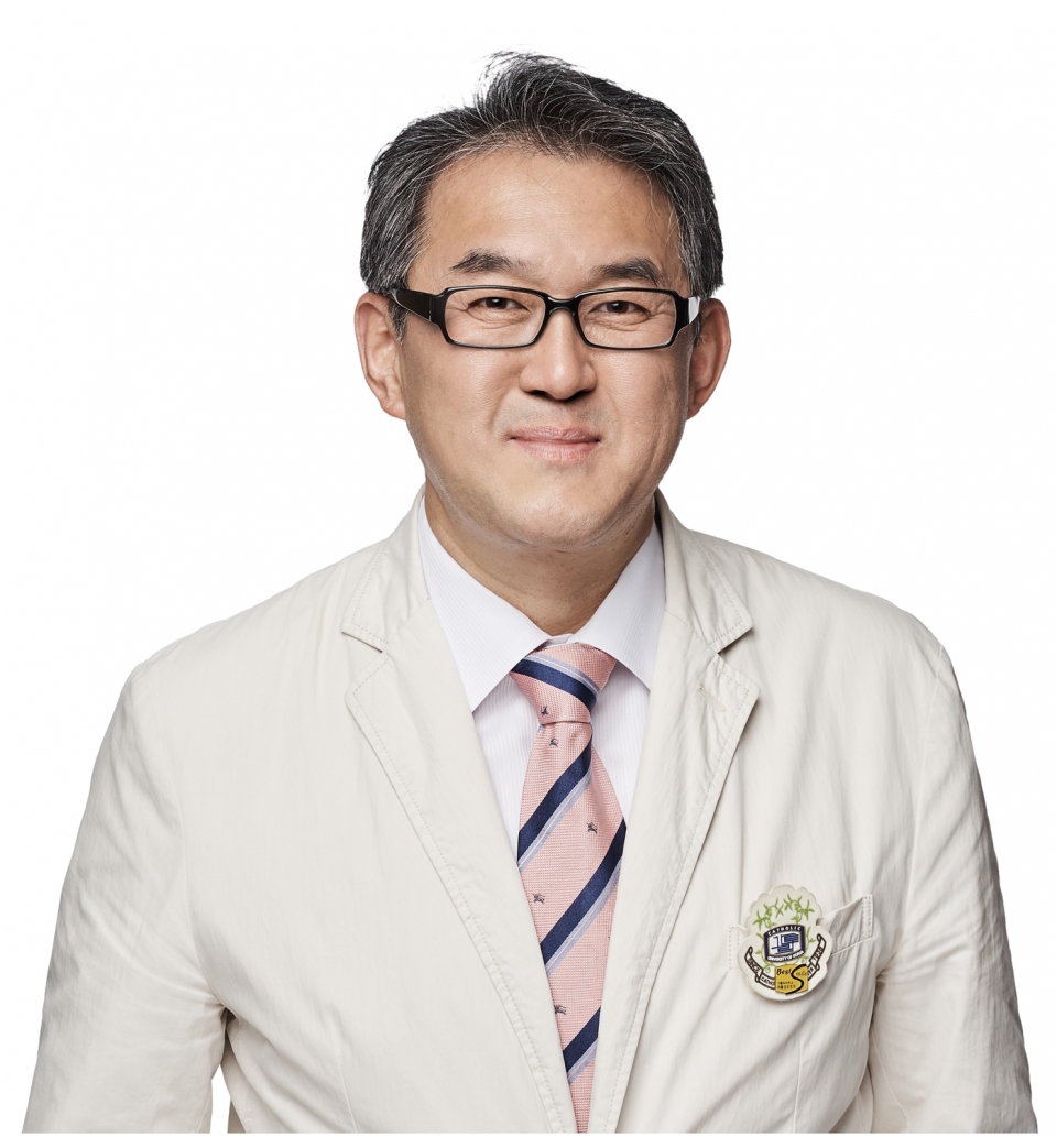 서울성모병원 류마티스내과 김완욱 교수