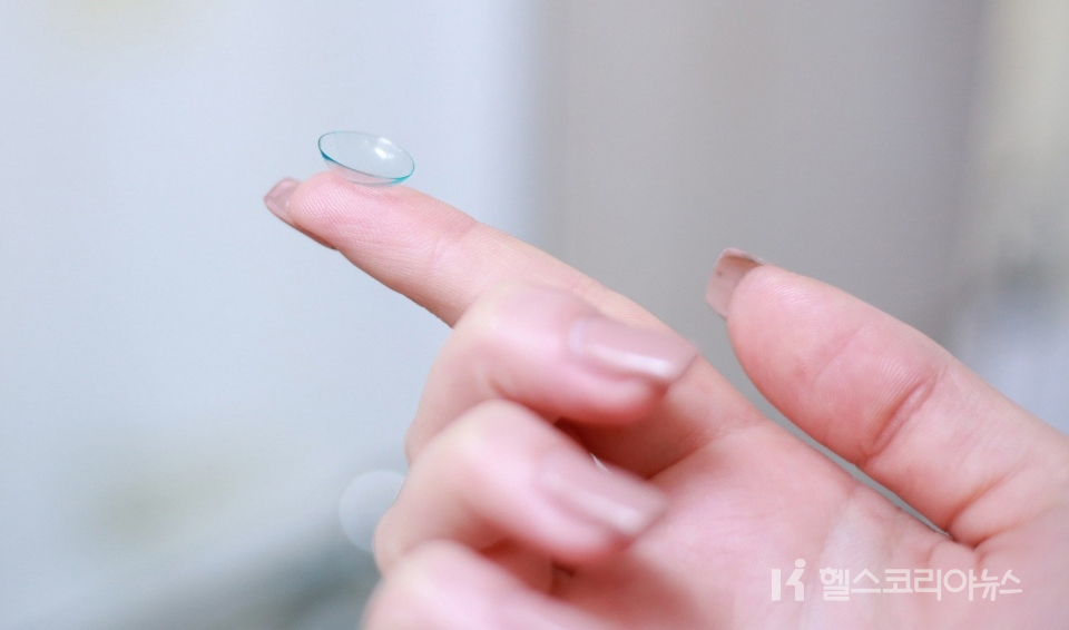 콘택트렌즈(contact lens)