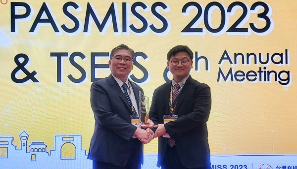 용인세브란스병원 정형외과 박섭리 교수가 지난 7월 13일부터 15일까지 대만에서 열린 제23회 아시아·태평양 최소침습척추수술학회(PASMISS)에서 학술상 대상인 최우수 구연상을 수상했다.